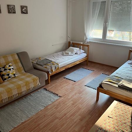Var Apartman Miskolc Buitenkant foto