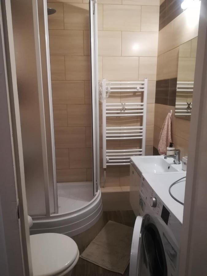 Var Apartman Appartement Miskolc Buitenkant foto