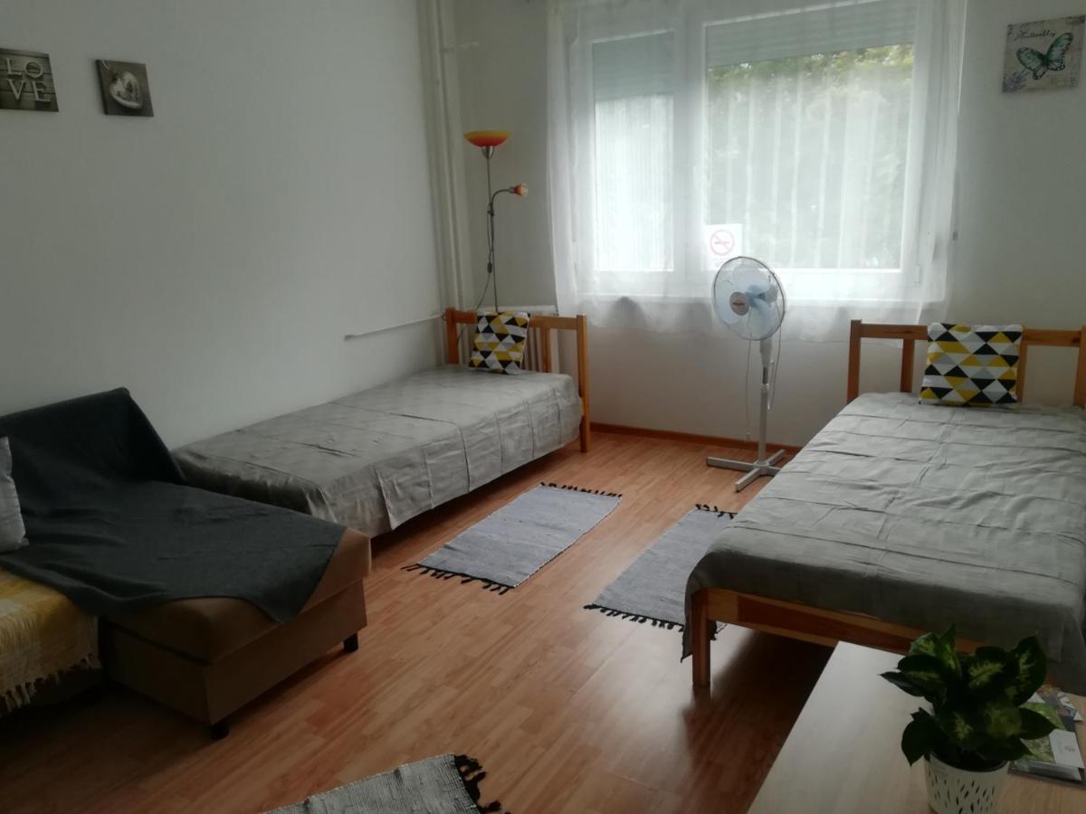 Var Apartman Appartement Miskolc Buitenkant foto