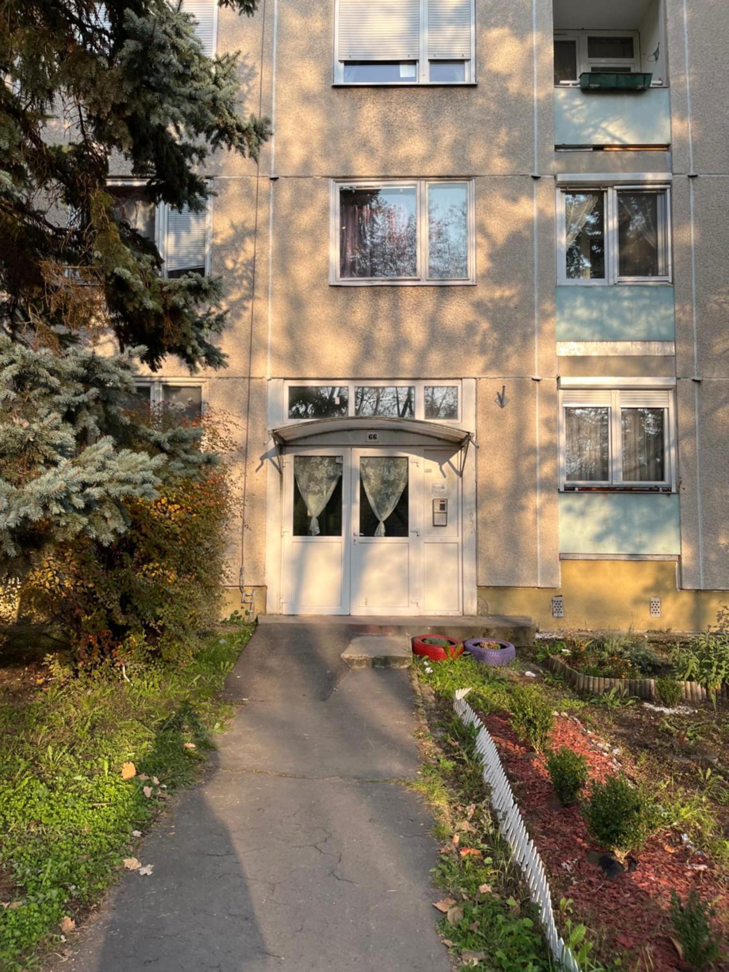 Var Apartman Miskolc Buitenkant foto