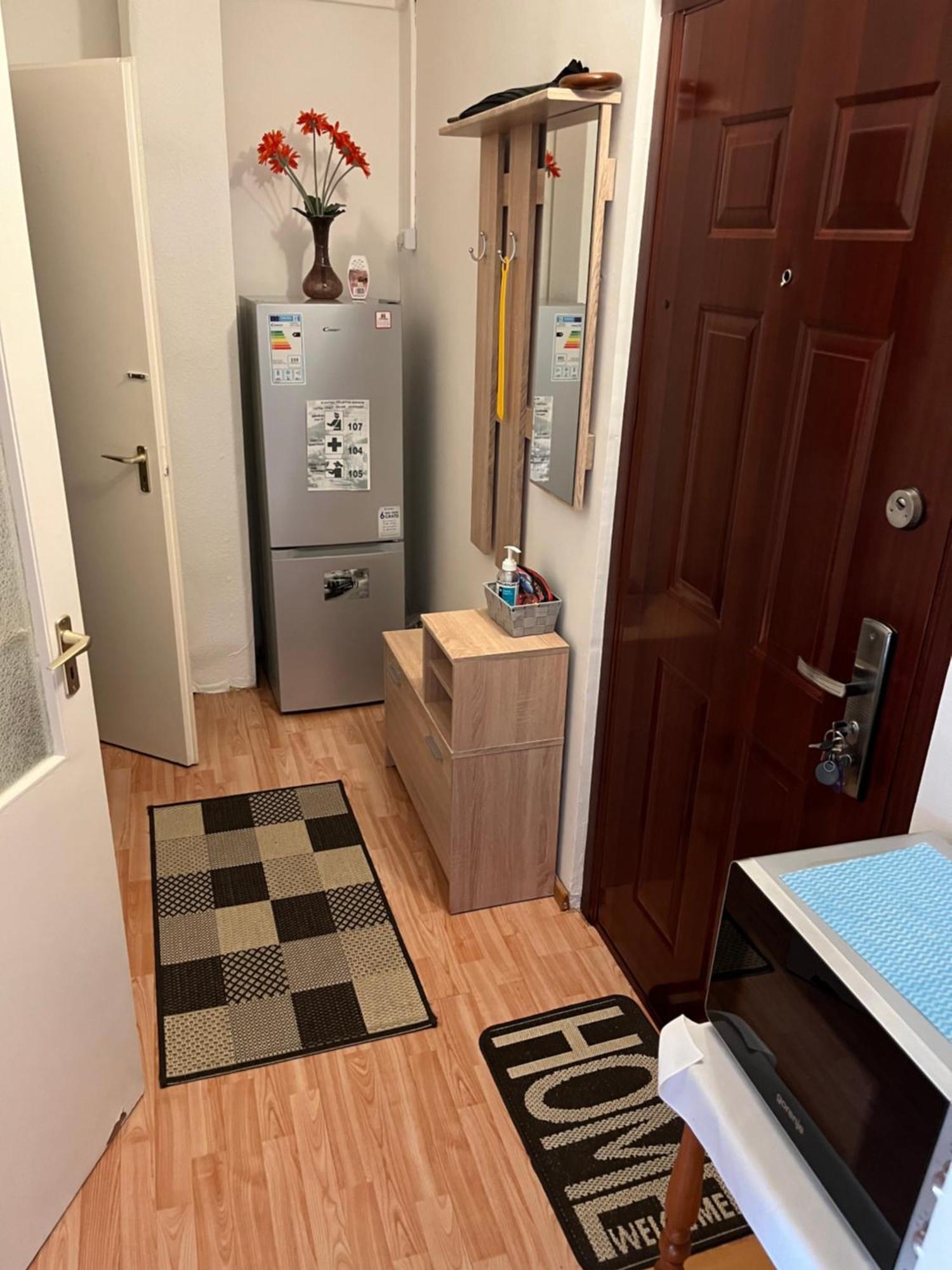 Var Apartman Miskolc Buitenkant foto